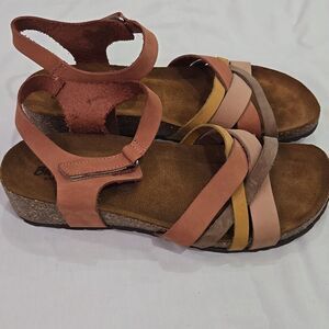 Bio-Gold strappy Sandals Wedge Women’s 9